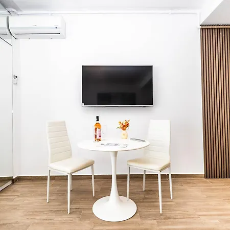 Apartment Nefunctional