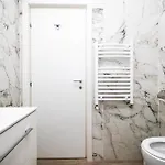Nefunctional Apartment