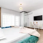 Apartment Nefunctional