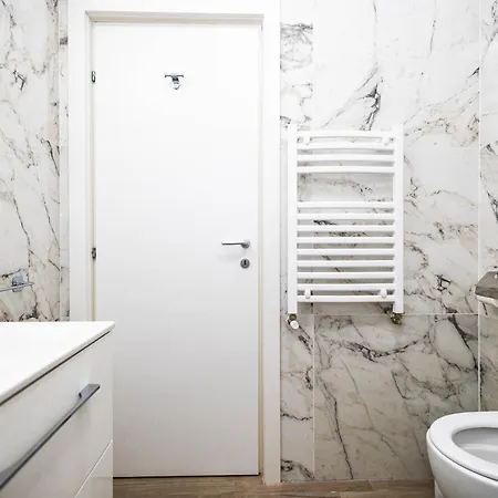 Nefunctional Apartamento