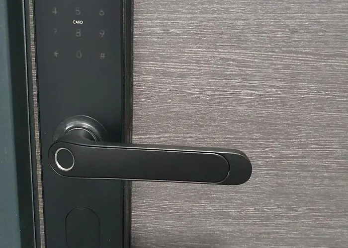 Nefunctional Apartment Mamaia